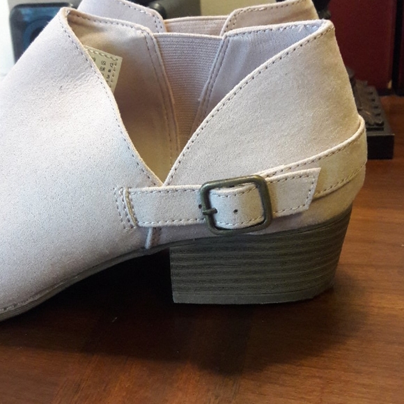 Booties - Picture 2 of 4